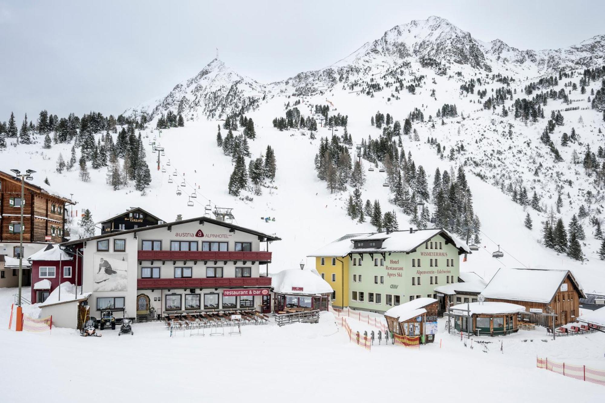 Austria Alpinhotel Ski In Ski Out An Der Edelweissbahn Obertauern Exterior foto